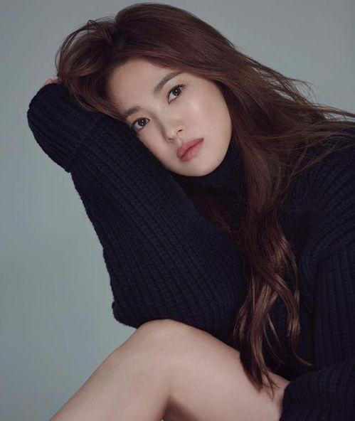 宋慧乔现场吃瓜,甜蜜互动引粉丝尖叫