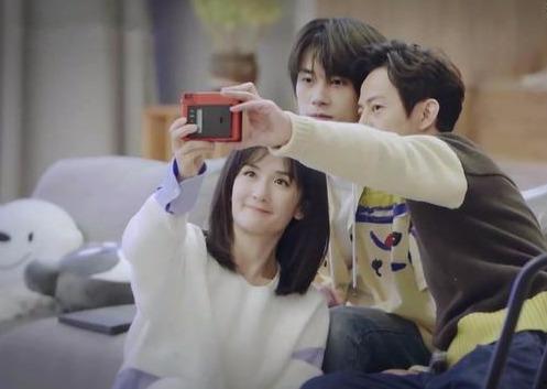 明星综艺里吃瓜情侣